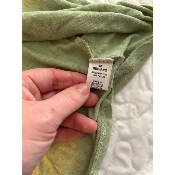 Zenana Outfitters olive green flowy top blouse size medium - Picture 3 of 3